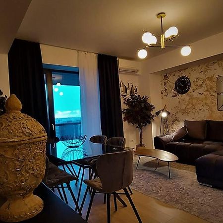 Апартаменты Prime Location, Sea View Flat Near The Beach Констанца Экстерьер фото