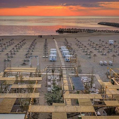 Апартаменты Prime Location, Sea View Flat Near The Beach Констанца Экстерьер фото