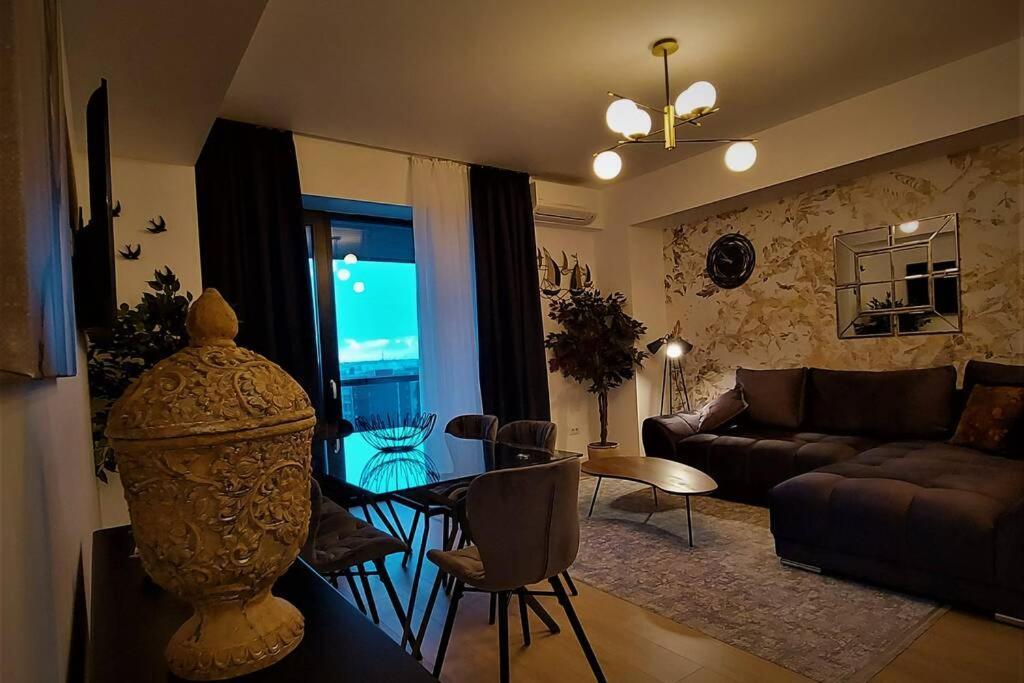 Апартаменты Prime Location, Sea View Flat Near The Beach Констанца Экстерьер фото